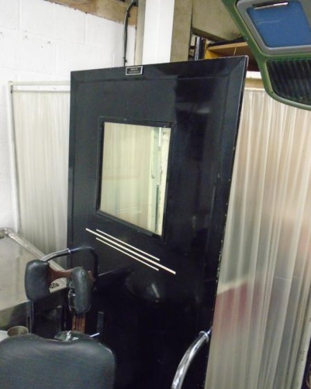 X ray door 